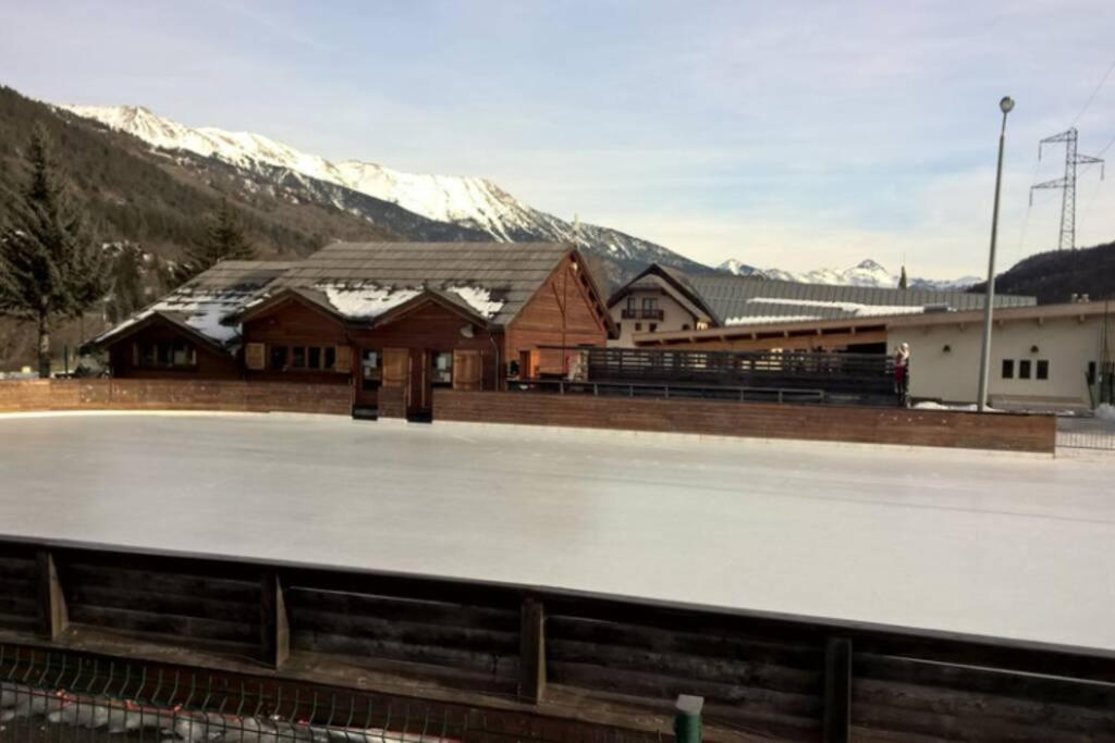 Snowood Serre Chevalier: Mountain Retreat for 5-7, Near Pontillas Lift La Salle-les-Alpes Exterior photo