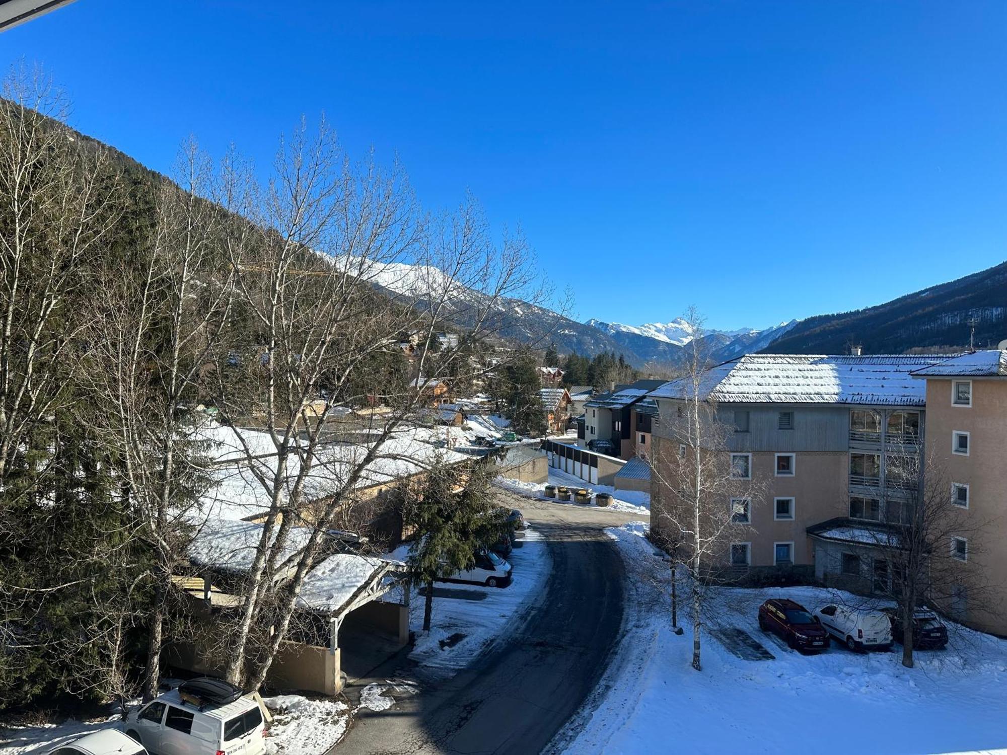 Snowood Serre Chevalier: Mountain Retreat for 5-7, Near Pontillas Lift La Salle-les-Alpes Exterior photo